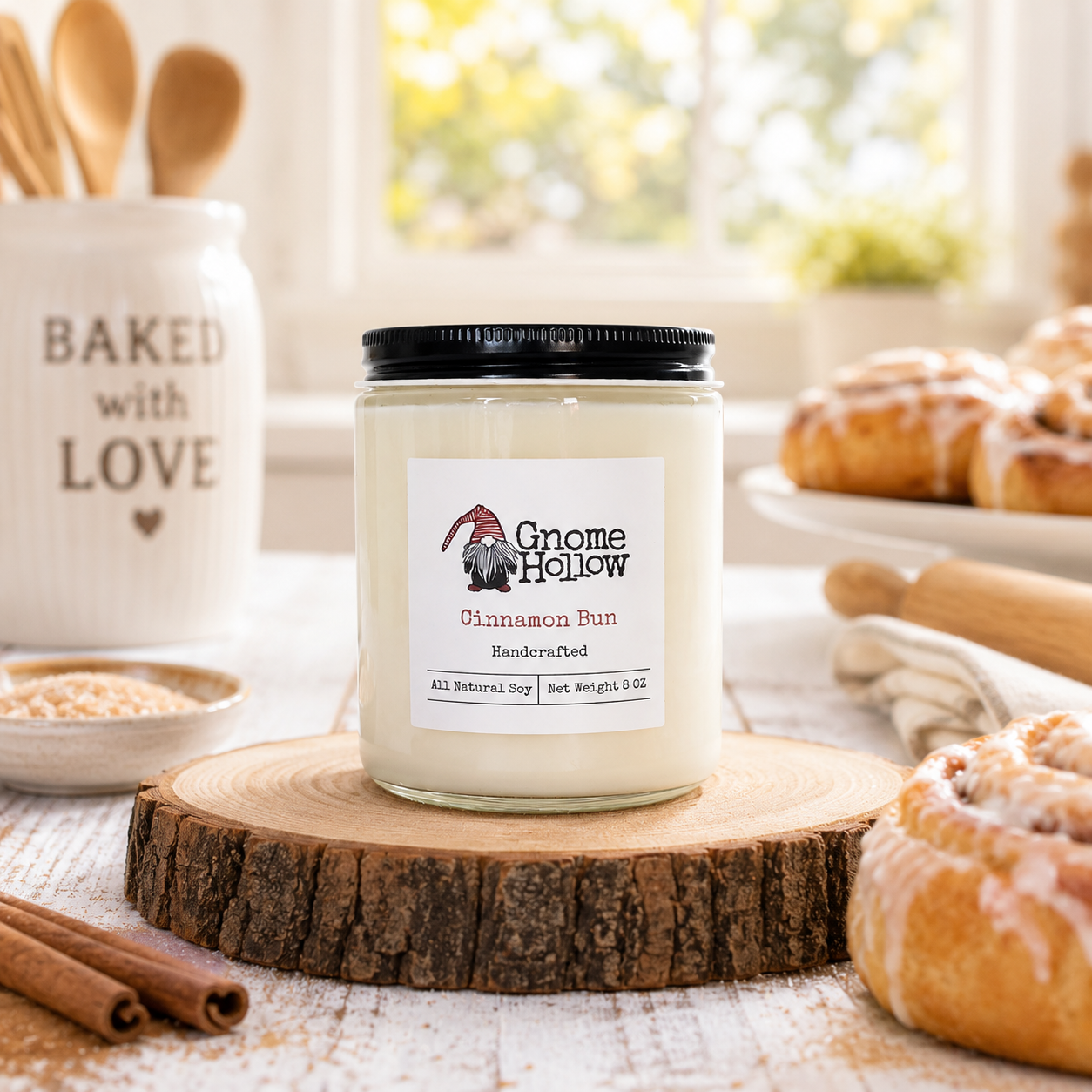Cinnamon Bun: Bakery Fresh