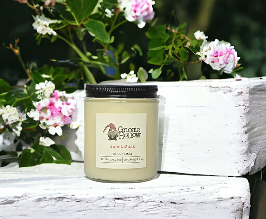 Sweet Musk Scented Soy Candle
